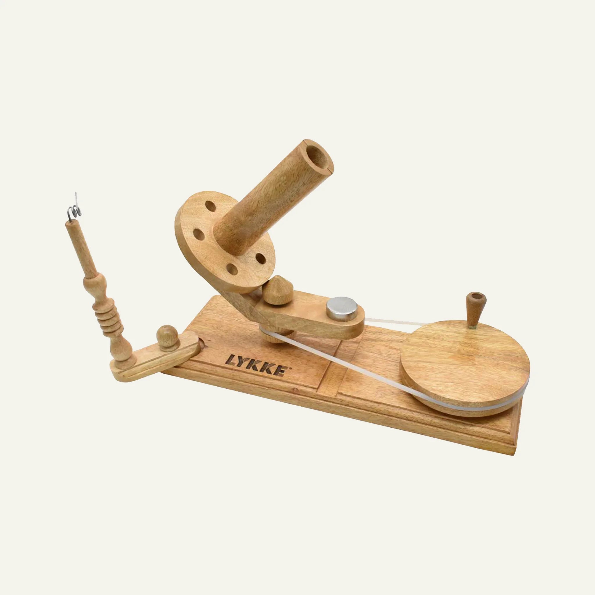 tools-winder_238e445e-66f7-4a0c-b025-8a8c7f136978.webp